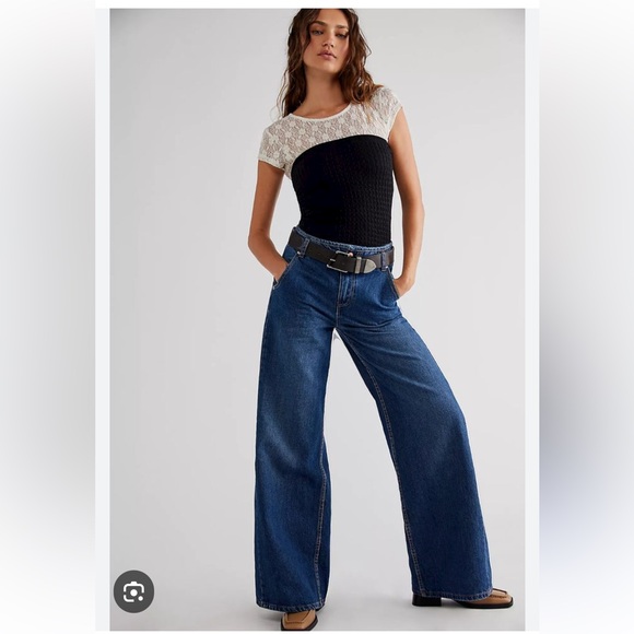 NWT Free People Harlow Mid Rise Wide Leg jeans 💙 - Picture 1 of 5
